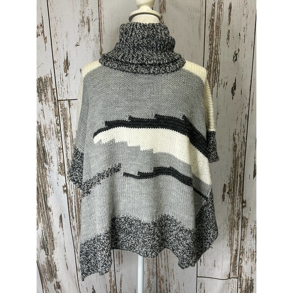 Graziella Nebbia Gray/White/Black Turtle Neck Knit Poncho Wool Blend Sweater - Picture 5 of 5